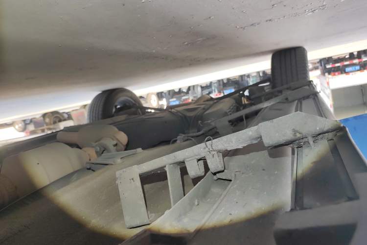 Used Cowin X3 2016 1.6L Manual SmartConnect III Version Right Side Sill