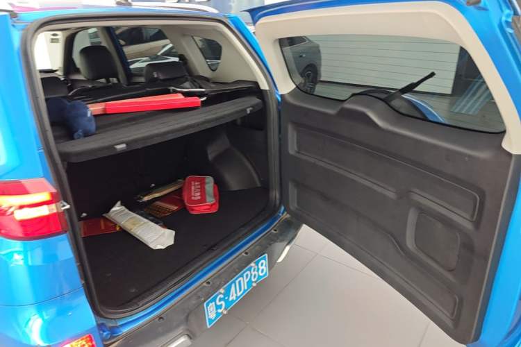 Used Cowin X3 2016 1.6L CVT Smart Connect III Version Trunk