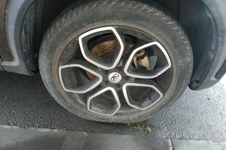 Used Cowin X3 2016 1.6L CVT Smart Connect III Version Right Front Wheel Hub