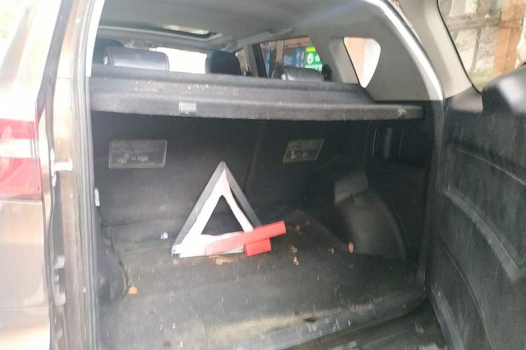Used Cowin X3 2016 1.6L CVT Smart Connect III Version Trunk