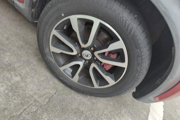 Used Cowin X3 2016 1.6L CVT Smart Connect III Version Right Front Wheel Hub