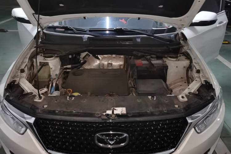 Used Cowin X3 2016 1.6L Manual Enthusiast Edition Engine Bay