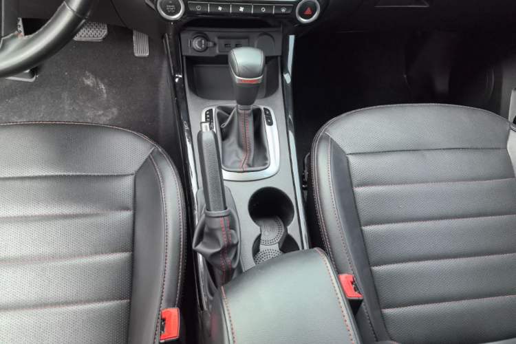 Used Cowin X3 2016 1.6L CVT Enthusiast Edition Gear Lever
