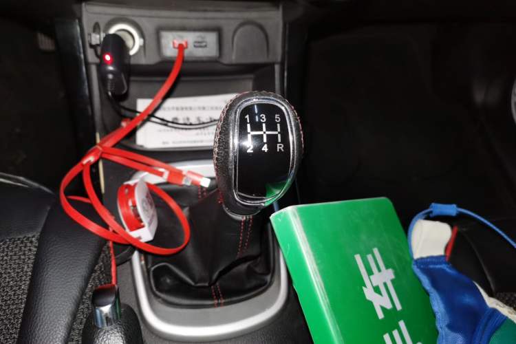 Used Cowin X3 2016 1.6L Manual Enthusiast Edition Gear Lever