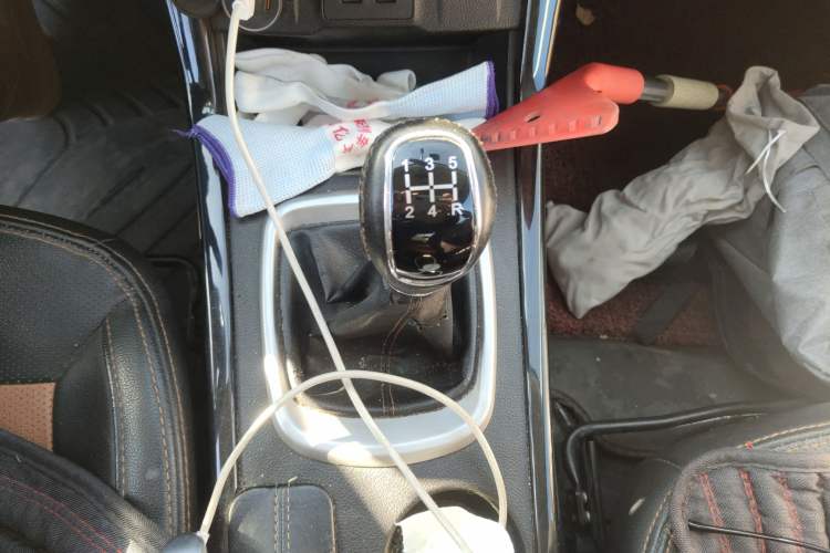 Used Cowin X3 2016 1.6L Manual Enthusiast Edition Gear Lever