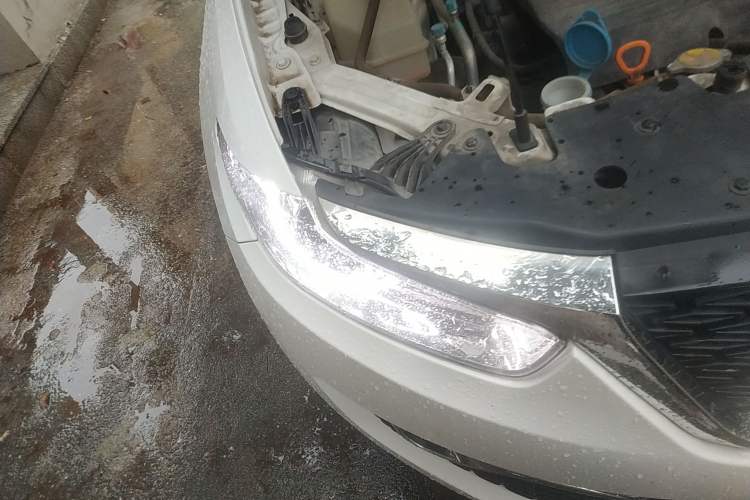 Used Cowin X3 2016 1.6L Manual Smart Connect II Version Right Front Headlight