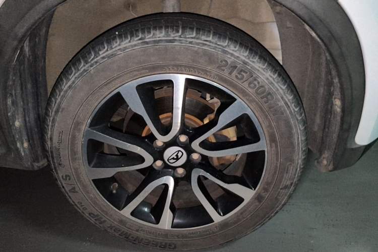 Used Cowin X3 2016 1.6L Manual SmartConnect III Version Right Front Wheel Hub