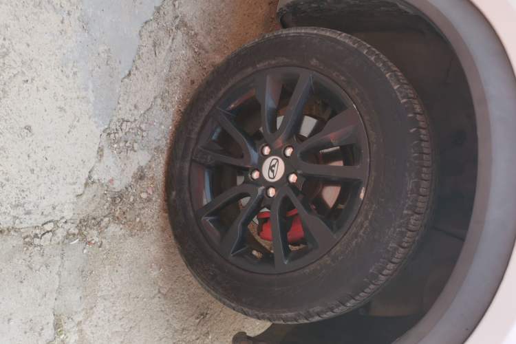 Used Cowin X3 2016 1.6L CVT Smart Connect V Edition Right Front Wheel Hub