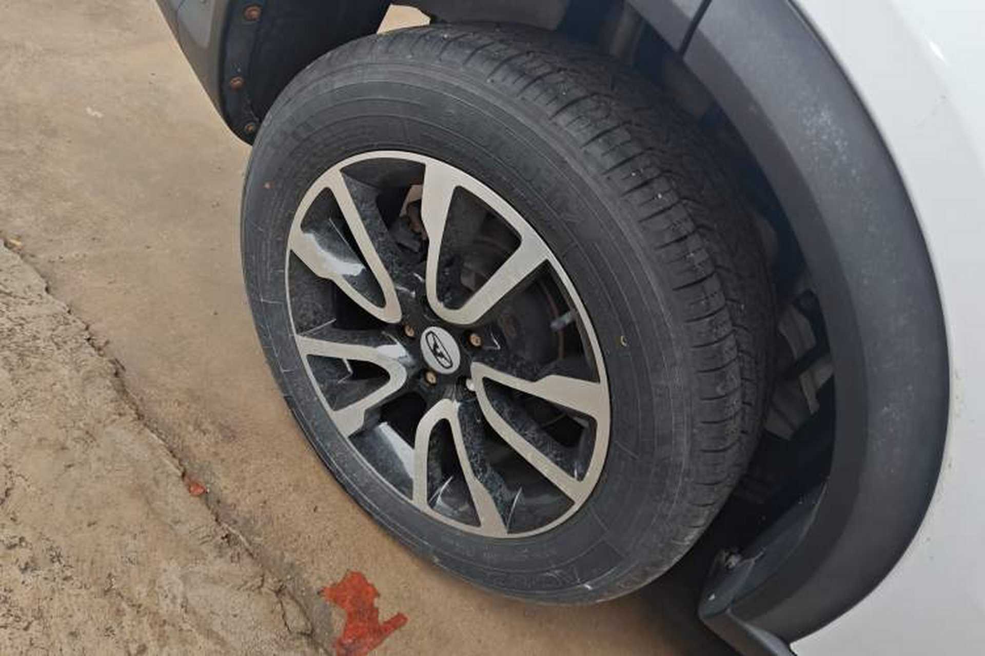 Used Cowin X3 2016 1.6L Manual Smart Connect I Edition Right Rear Wheel Hub
