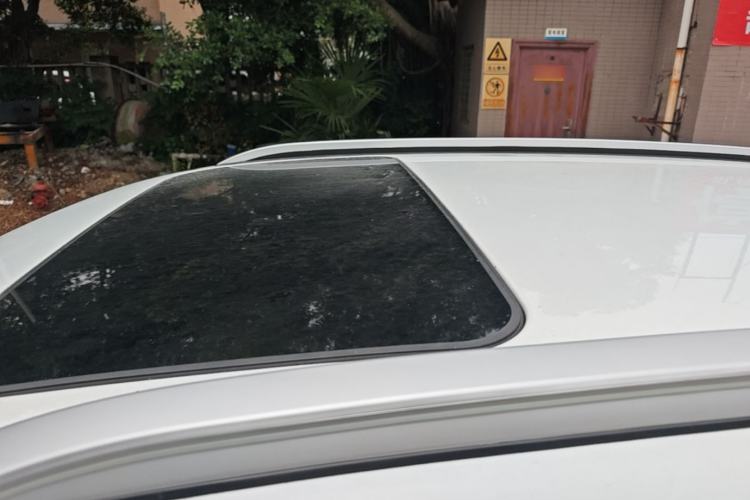 Used Cowin X3 2016 1.6L Manual Enthusiast Edition Roof