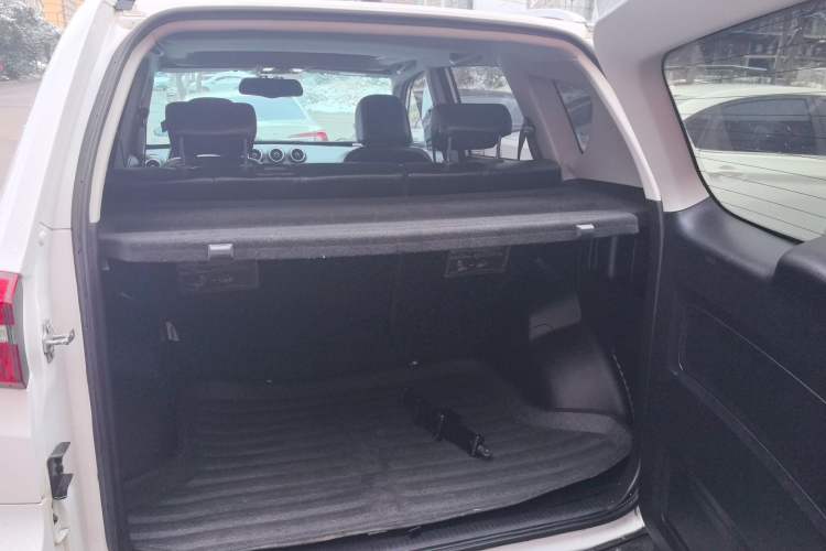 Used Cowin X3 2016 1.6L CVT Smart Connect III Version Trunk