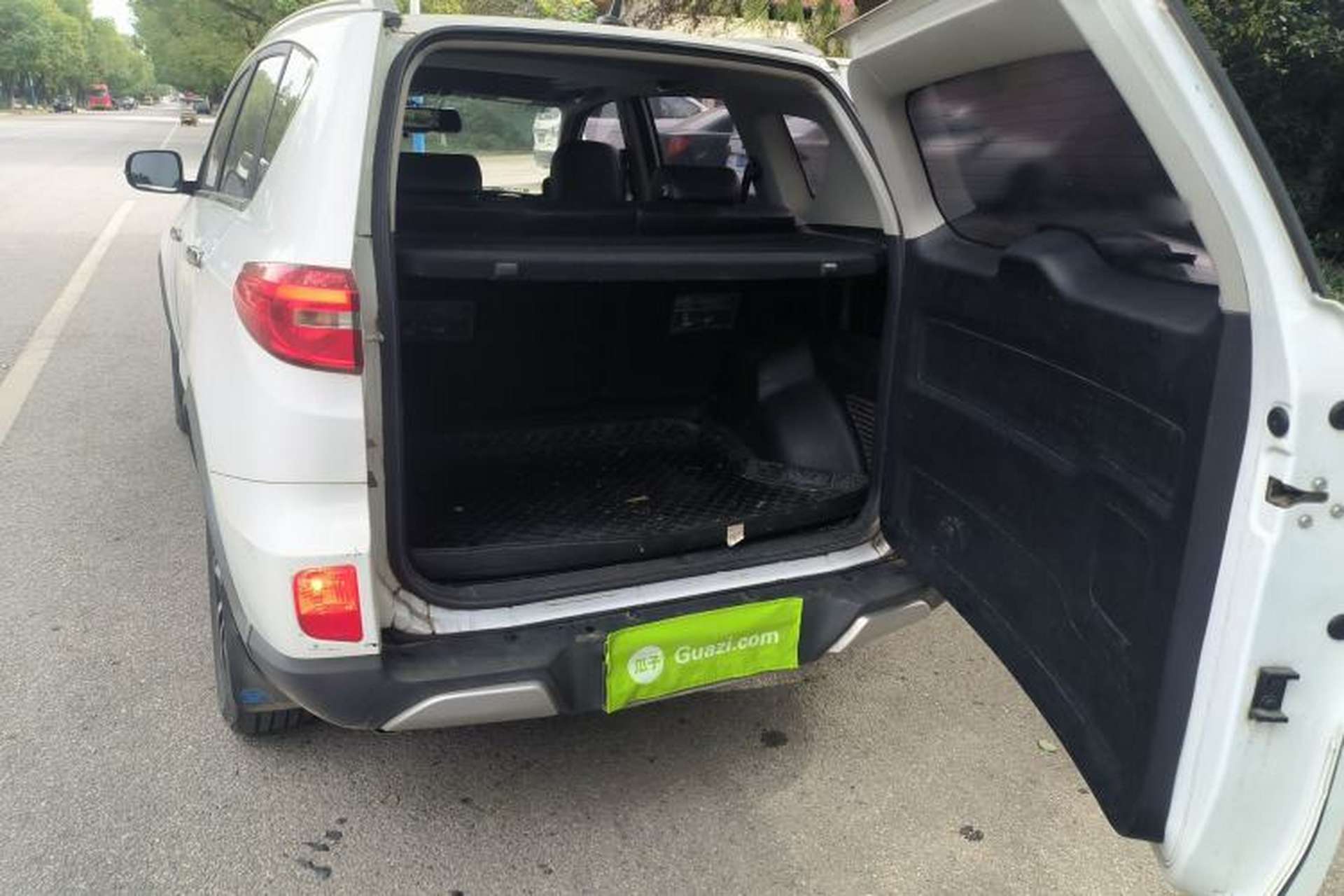 Used Cowin X3 2016 1.6L CVT Smart Connect III Version Trunk