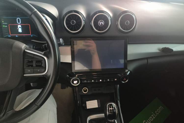 Used Cowin X3 2016 1.6L Manual Enthusiast Edition Audio And AC Panel