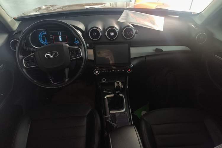 Used Cowin X3 2016 1.6L Manual Enthusiast Edition Center Console