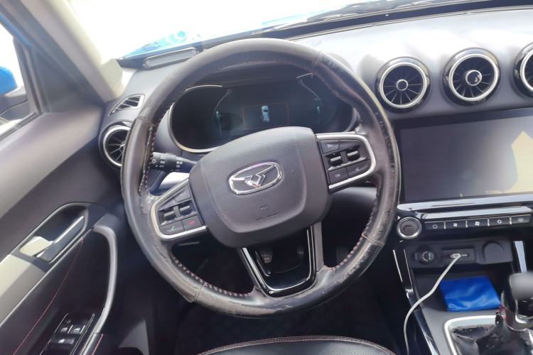 Used Cowin X3 2017 1.6L Manual Flagship Model China V Standard Steering Wheel