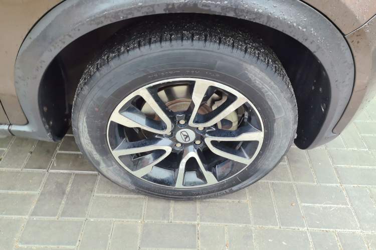 Used Cowin X3 2017 1.6L Manual Enthusiast Edition China V Standard Right Front Wheel Hub