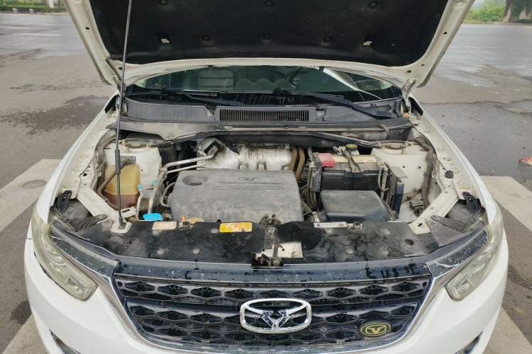 Used Cowin X3 2017 1.6L CVT Enthusiast Edition China V Standard Engine Bay