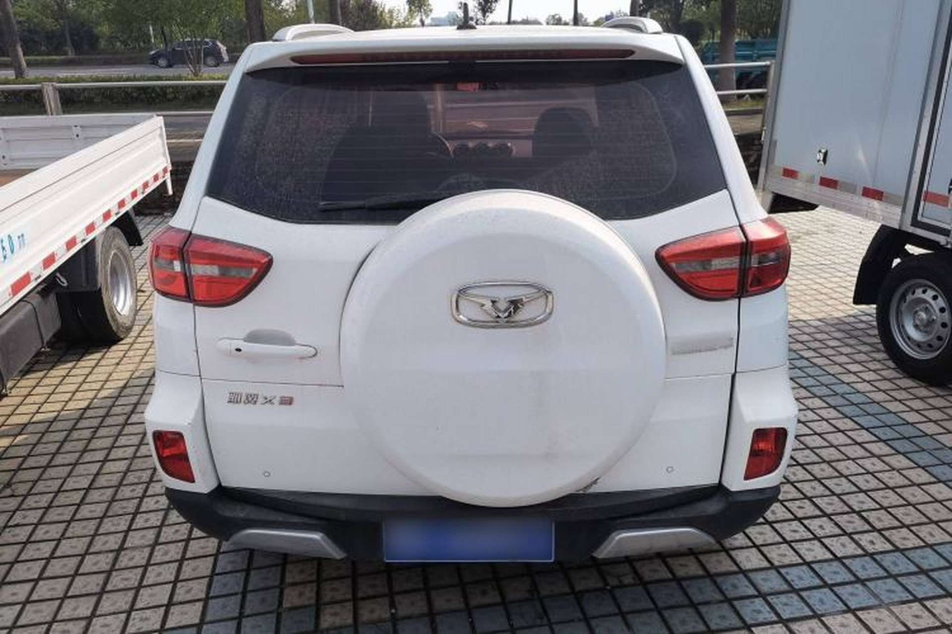 Used Cowin X3 2017 1.6L Manual Enthusiast Edition China V Standard Exterior 3