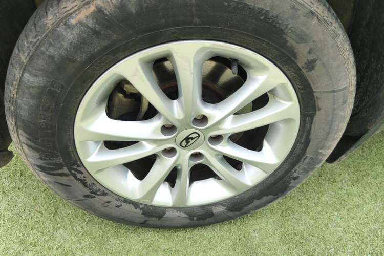 Used Cowin X3 2017 1.6L Manual Luxury Edition China V Standard Exterior 4