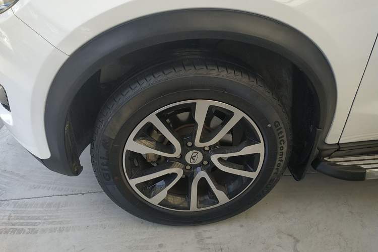 Used Cowin X3 2017 1.6L CVT Enthusiast Edition China V Standard Exterior 4