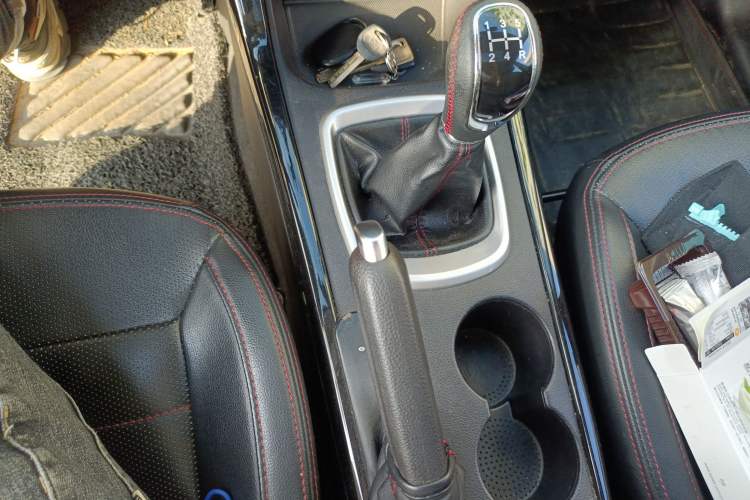 Used Cowin X3 2017 1.6L Manual Enthusiast Edition China V Standard Gear Lever