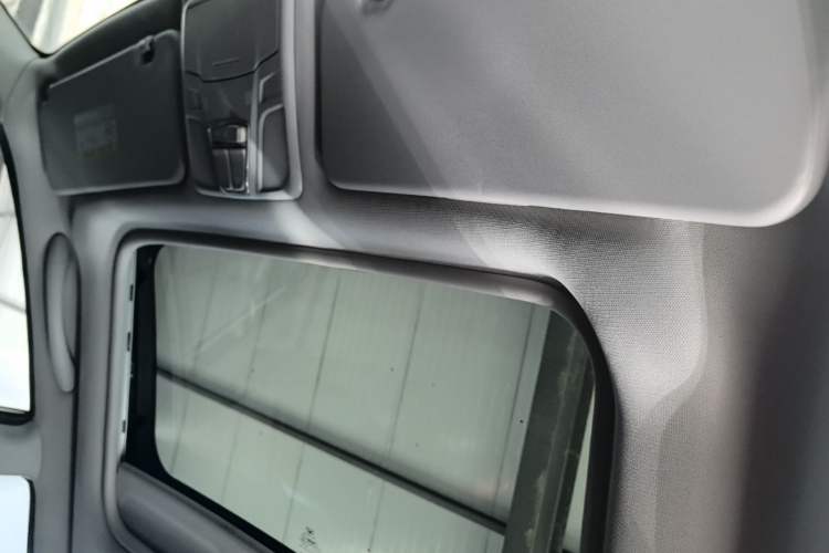 Used Cowin X3 2017 1.6L CVT Enthusiast Edition China V Standard Headliner