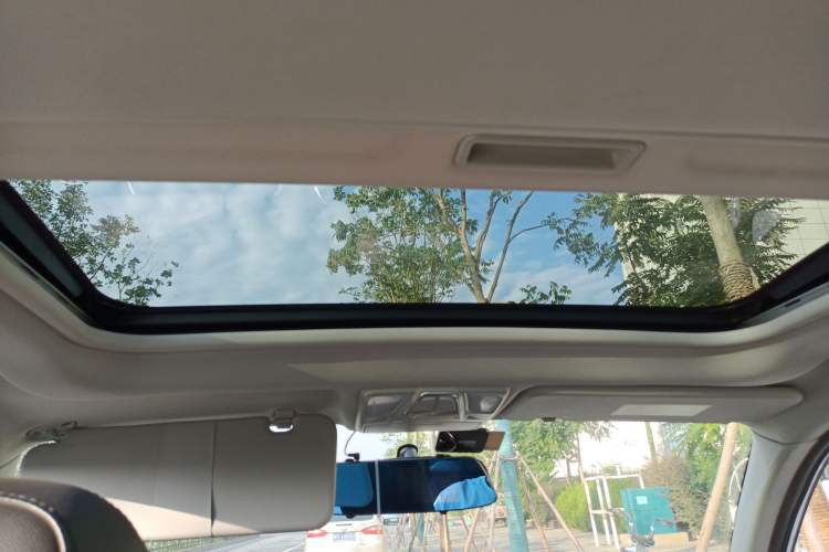 Used Cowin X3 2017 1.6L Manual Enthusiast Edition China V Standard Headliner