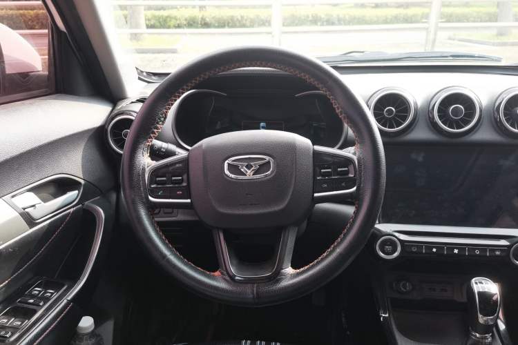 Used Cowin X3 2017 1.6L Manual Enthusiast Edition China V Standard Interior 2