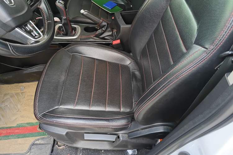 Used Cowin X3 2017 1.6L Manual Enthusiast Edition China V Standard Left Front Seat