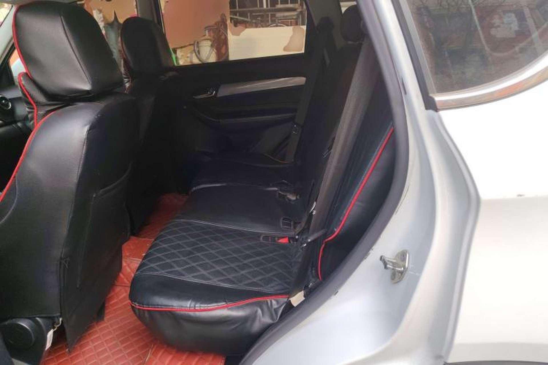 Used Cowin X3 2017 1.6L CVT Enthusiast Edition China V Standard Left Rear Seat