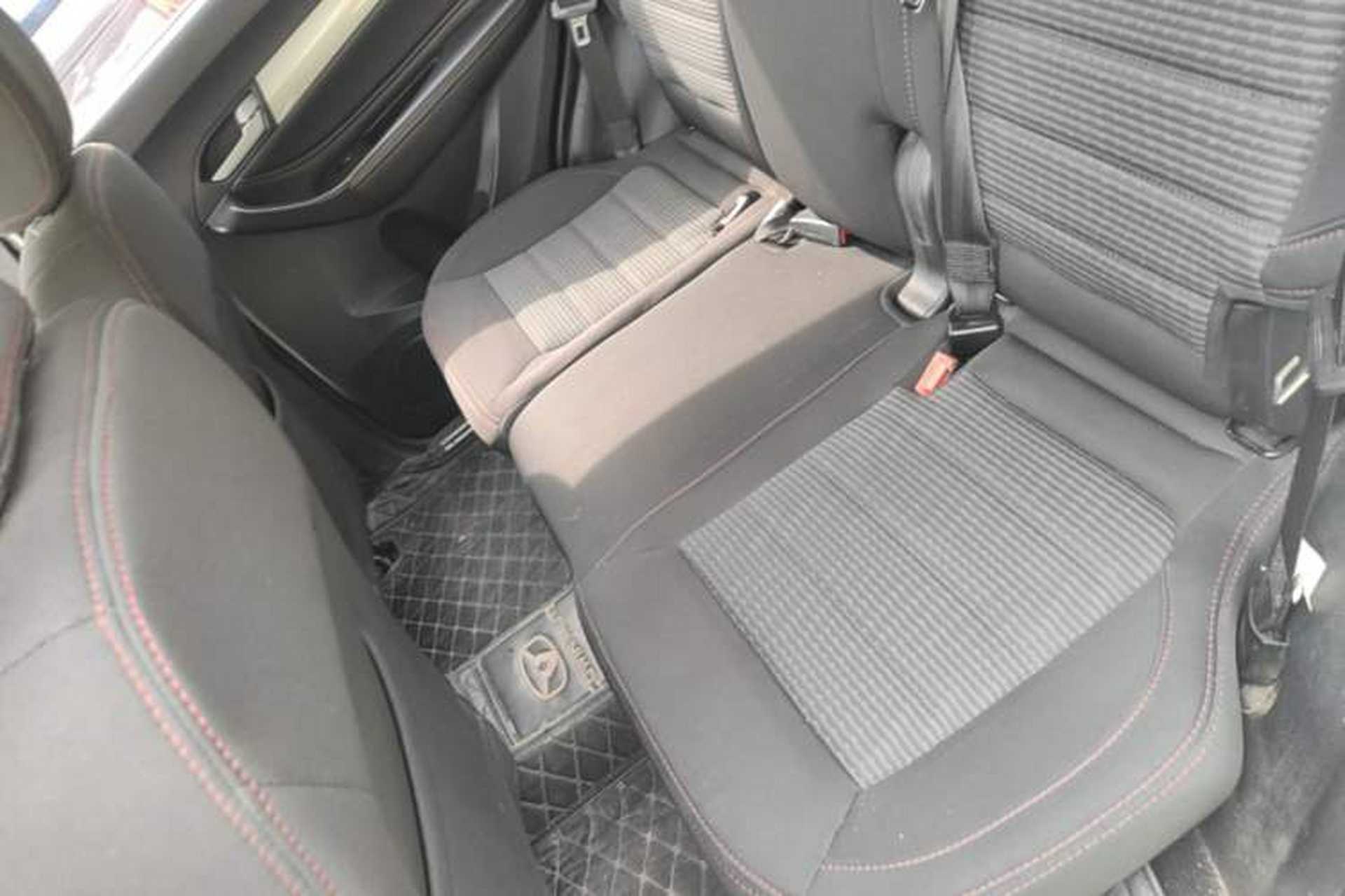 Used Cowin X3 2017 1.6L Manual Luxury Edition China V Standard Left Rear Seat
