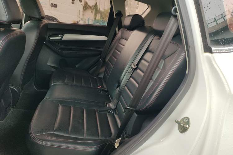 Used Cowin X3 2017 1.6L CVT Enthusiast Edition China V Standard Left Rear Seat