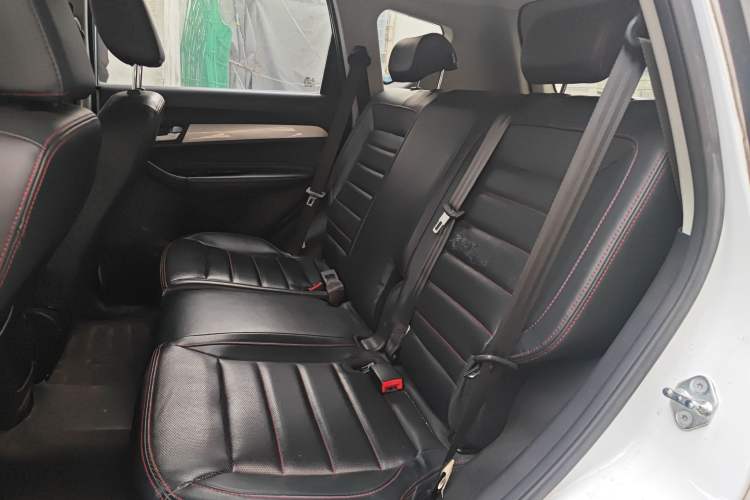 Used Cowin X3 2017 1.6L Manual Enthusiast Edition China V Standard Left Rear Seat