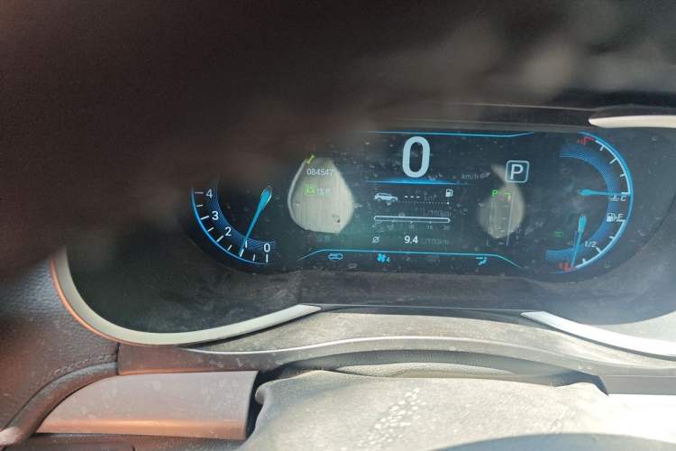 Used Cowin X3 2017 1.6L CVT Enthusiast Edition China V Standard Odometer Close Up