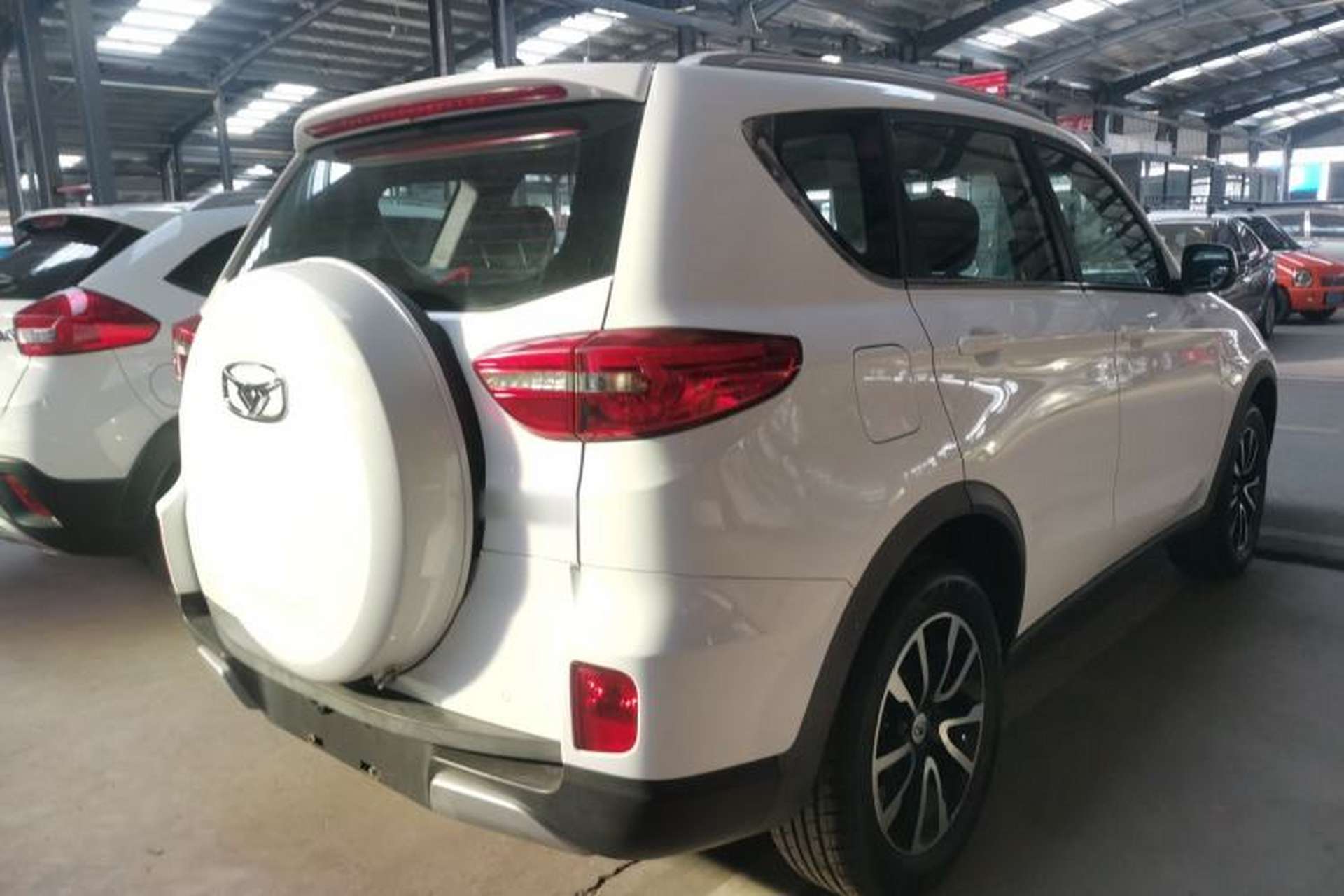 Used Cowin X3 2017 1.6L Manual Enthusiast Edition China V Standard Rear Right 45 Deg