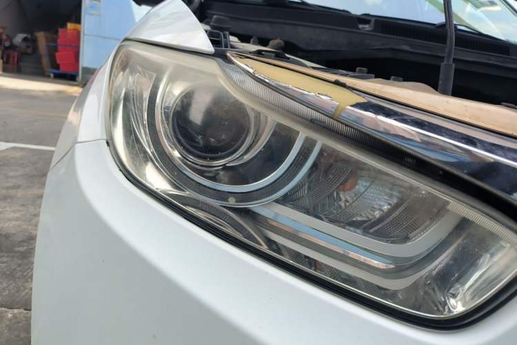 Used Cowin X3 2017 1.6L CVT Luxury Edition China V Standard Right Front Headlight