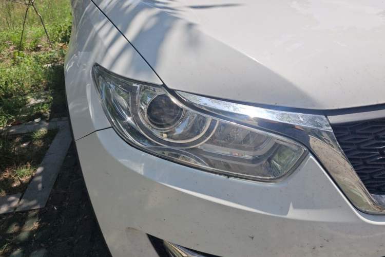 Used Cowin X3 2017 1.6L CVT Enthusiast Edition China V Standard Right Front Headlight