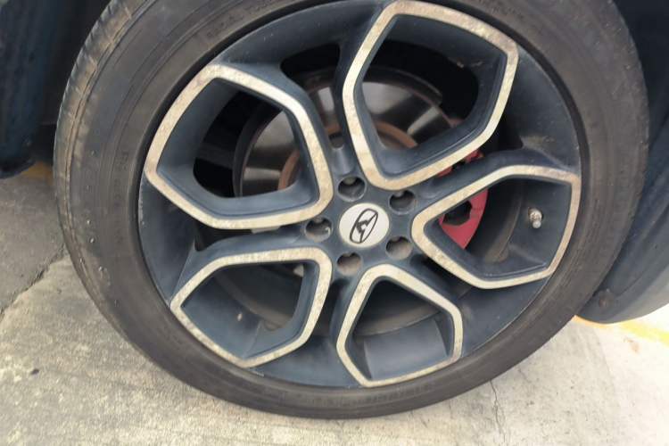 Used Cowin X3 2017 1.6L CVT Luxury Edition China V Standard Right Front Wheel Hub