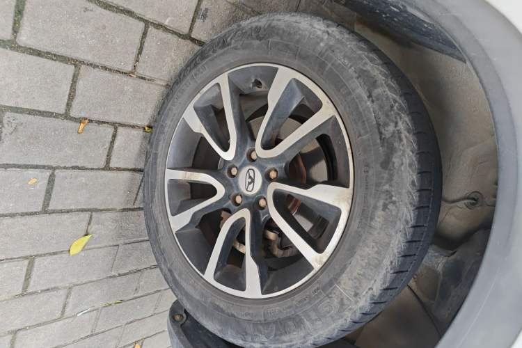 Used Cowin X3 2017 1.6L Manual Enthusiast Edition China V Standard Right Front Wheel Hub