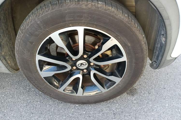 Used Cowin X3 2017 1.6L Manual Enthusiast Edition China V Standard Right Front Wheel Hub