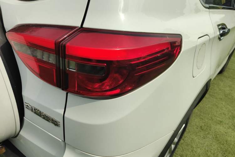 Used Cowin X3 2017 1.6L Manual Luxury Edition China V Standard Right Rear Taillight