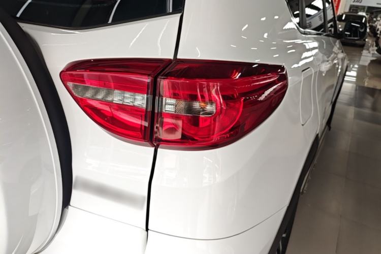Used Cowin X3 2017 1.6L CVT Enthusiast Edition China V Standard Right Rear Taillight