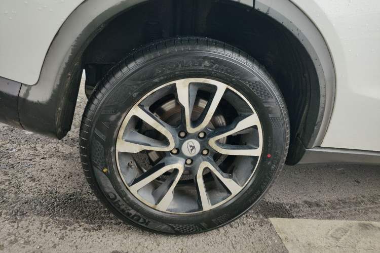 Used Cowin X3 2017 1.6L CVT Enthusiast Edition China V Standard Right Rear Wheel Hub