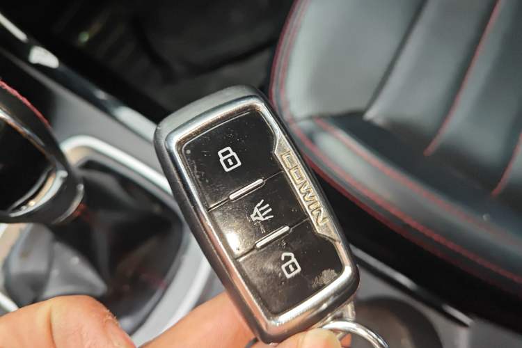 Used Cowin X3 2017 1.6L Manual Enthusiast Edition China V Standard Vehicle Key