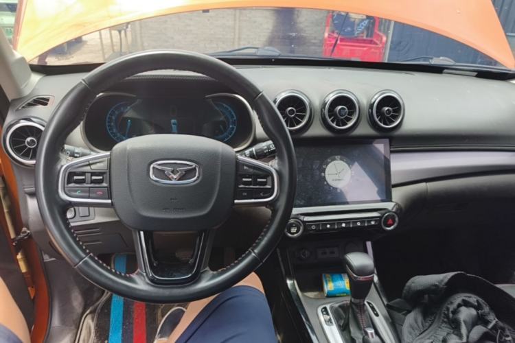 Used Cowin X3 2017 1.6L CVT Luxury Edition China V Standard Center Console