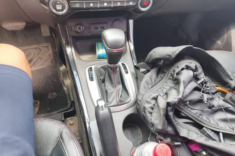 Used Cowin X3 2017 1.6L CVT Luxury Edition China V Standard Gear Lever