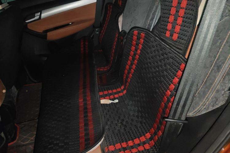 Used Cowin X3 2017 1.6L CVT Luxury Edition China V Standard Left Rear Seat