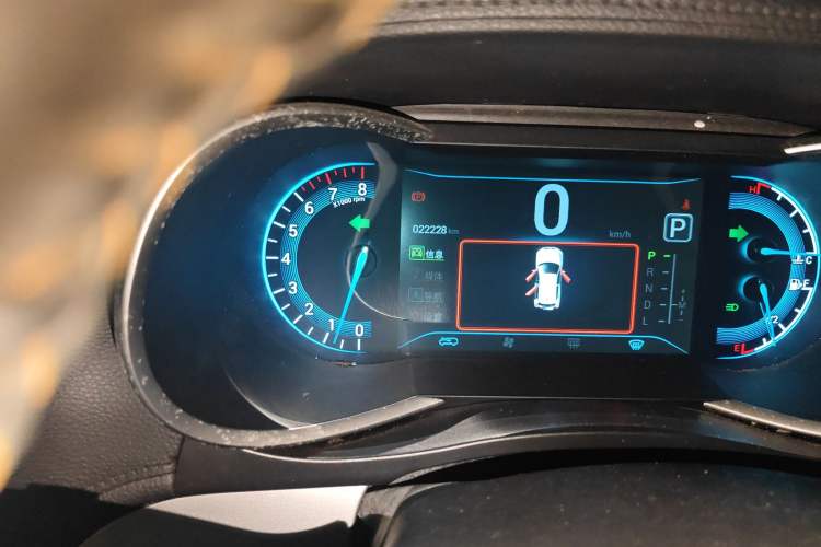 Used Cowin X3 2017 1.6L CVT Luxury Edition China V Standard Odometer Close Up