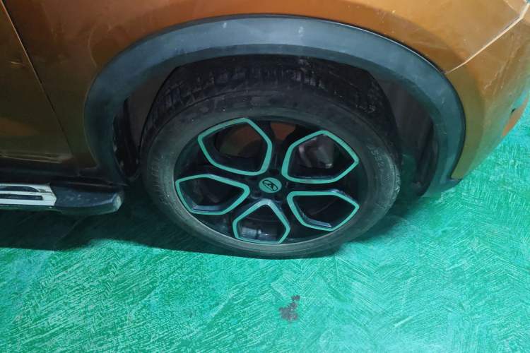 Used Cowin X3 2017 1.6L CVT Luxury Edition China V Standard Right Front Wheel Hub