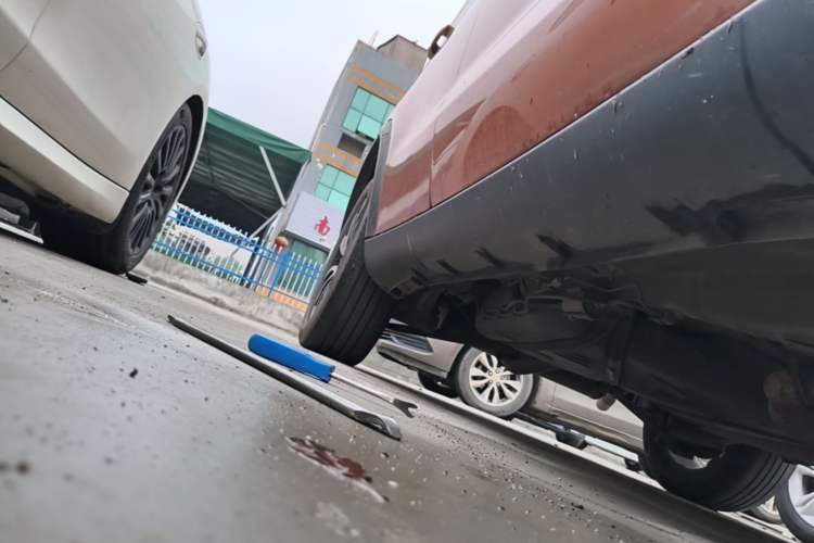 Used Cowin X3 2017 1.6L CVT Enthusiast Edition China V Standard Right Side Sill